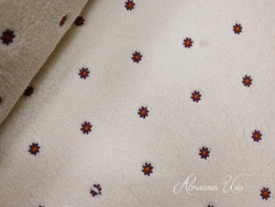 Borreguillo Bordado "Flowers"
