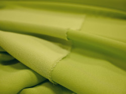 Crepé de Raso verde lima