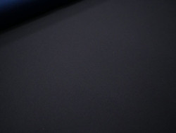 Crepé de azul noche