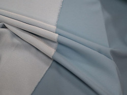 Crepé de azul claro