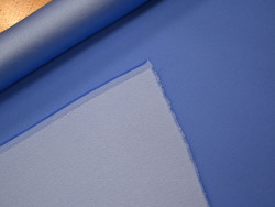 Crepé de azul cielo