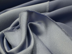 Crepé de azul acero