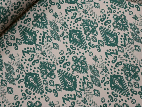 Crepé estampado verde crudo | Tela fluida y cómoda