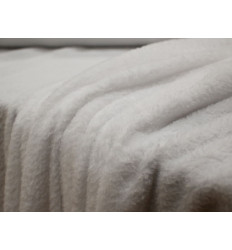 Coralina Blanca Suave y Cálida | 200 Gr/m²