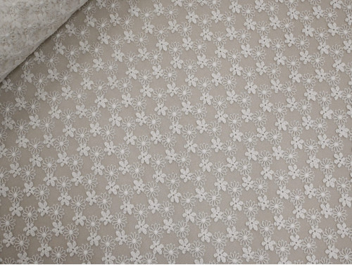 Tul Bordado Floral Pequeño | Suave y Delicado - 150 cm