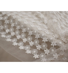 Tul Bordado Floral Pequeño | Suave y Delicado - 150 cm