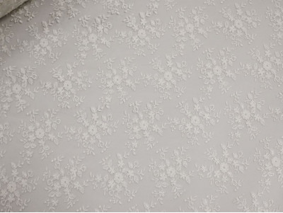 Tul Bordado de Novia Floral | Blonda en Ambos Orillos